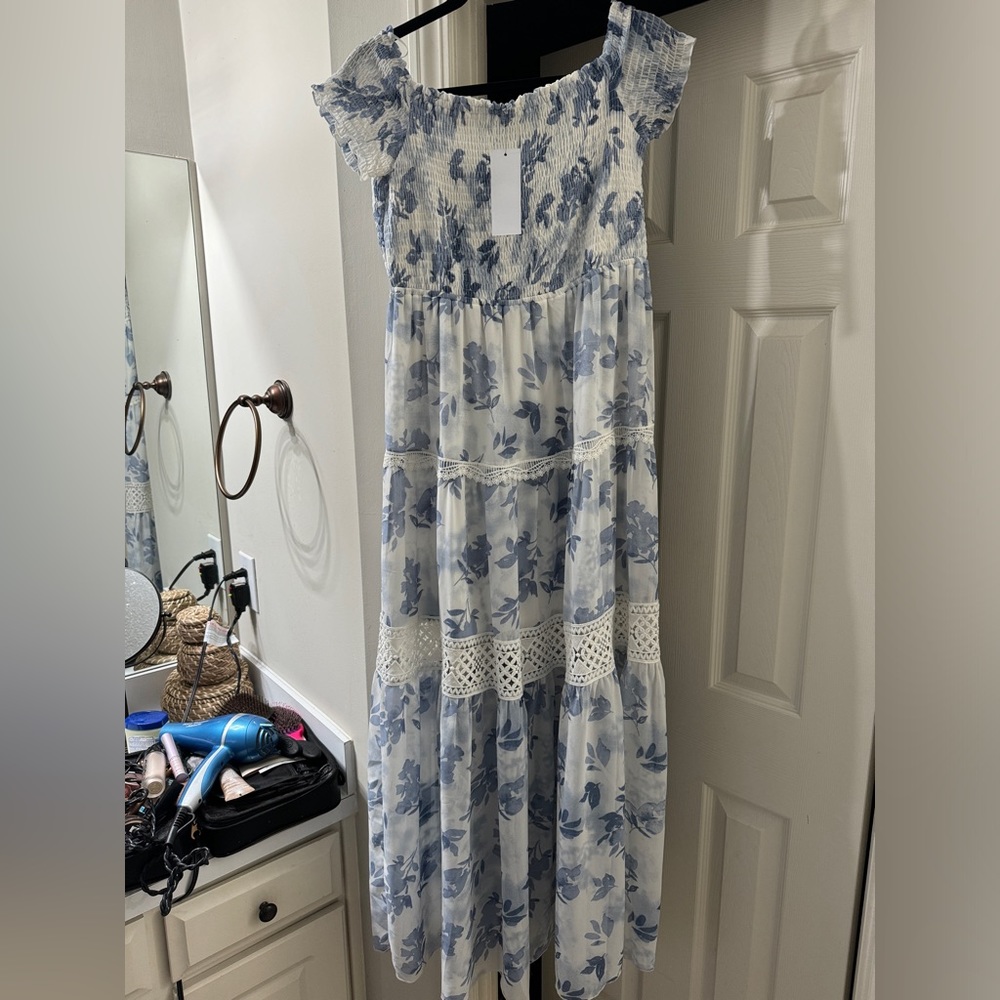 MAXI DRESS